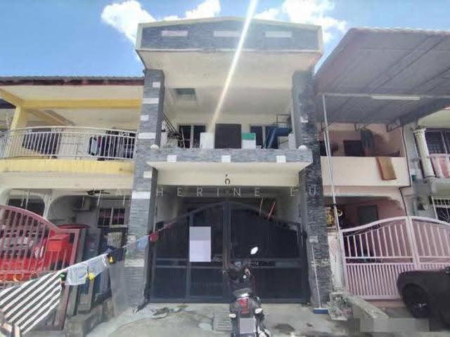 Terraced House for sale in Petaling, Damansara Damai