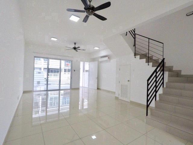 Terraced House for sale in Langat, Selangor