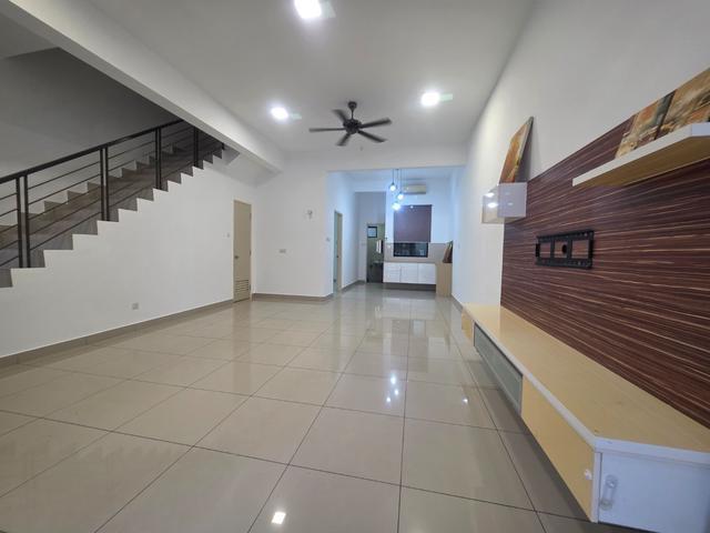 Terraced House for sale in Petaling, Alam Impian