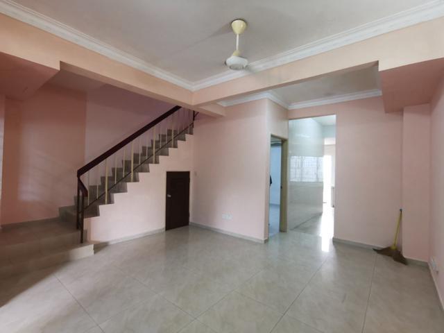 Terraced House for sale in Petaling, Subang Jaya