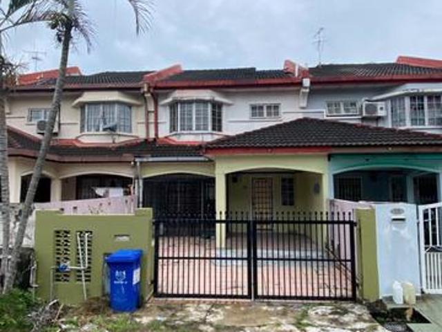 Terraced House for rent