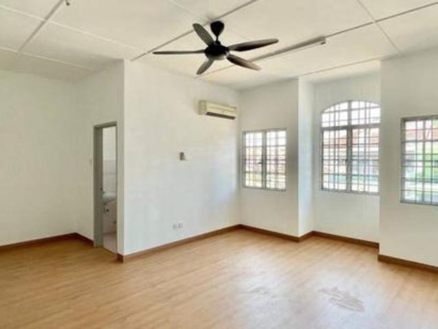 Terraced House for sale in Country Heights Damansara, Kuala Lumpur