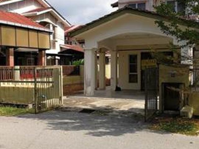 Bungalow for sale in Kuala Selangor, Selangor