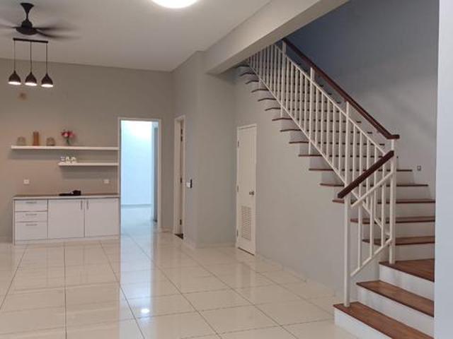 Residential House for sale in Kajang, Langat