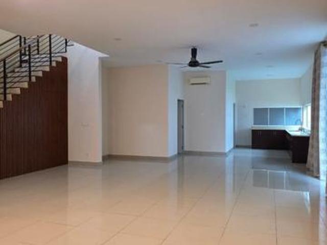 Residential House for rent in Tanjong Sepat, Selangor