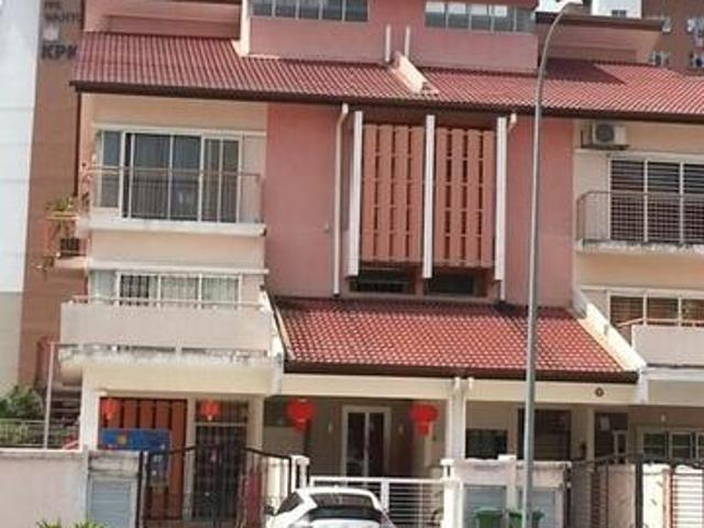 Townhouse for sale in Country Heights Damansara, Kuala Lumpur
