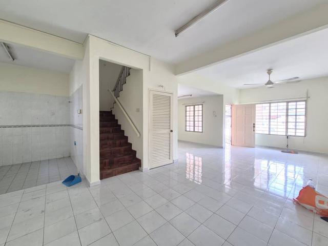 Terraced House for sale in Alam Impian, Selangor