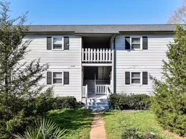 Condo for rent in Easley