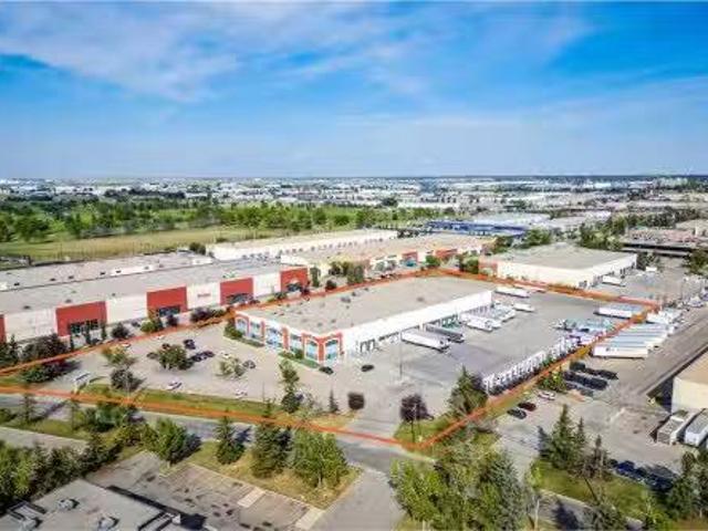 House for sale in South Airways, Calgary