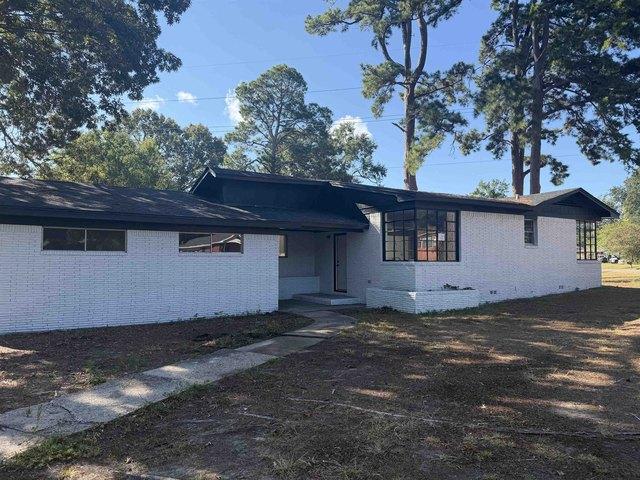 House for sale in Harrison, Texas