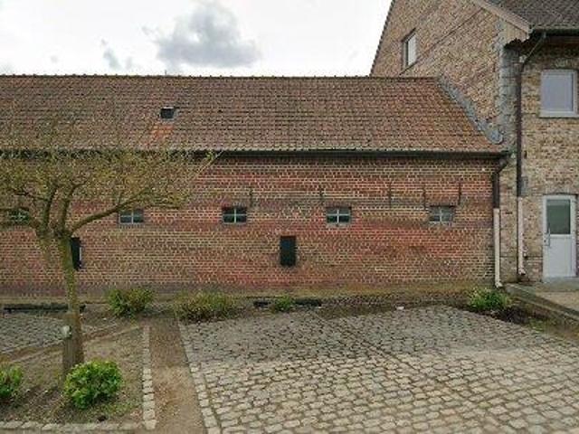 Bureau vente à Celles, Wallonie