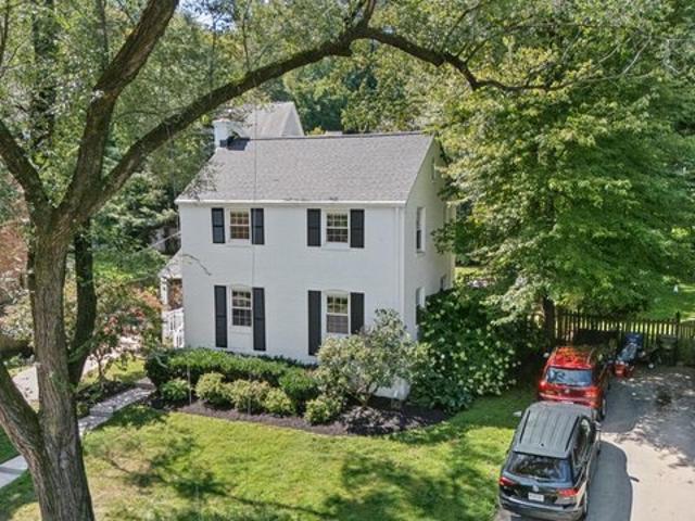 House for sale in Falls Church, Virginia
