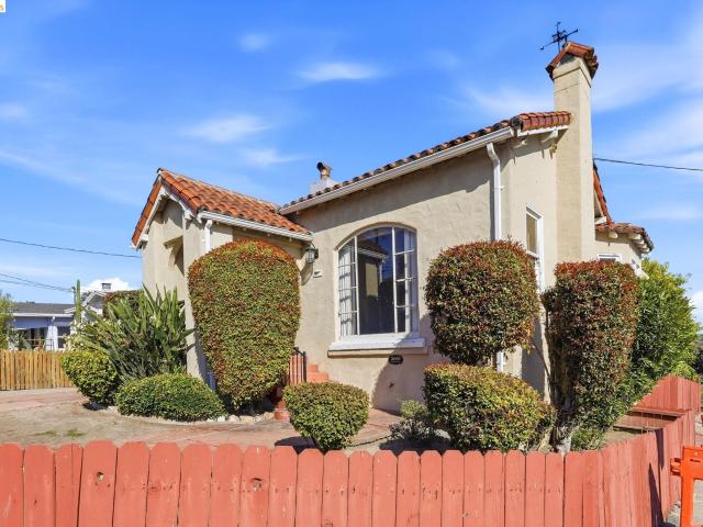 House for sale in Oakland, California