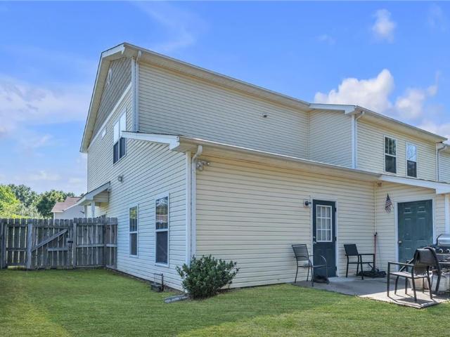Townhouse for sale in Virginia