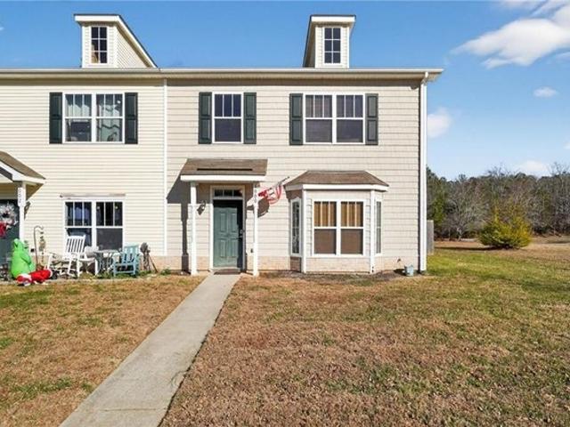 Townhouse for sale in Virginia