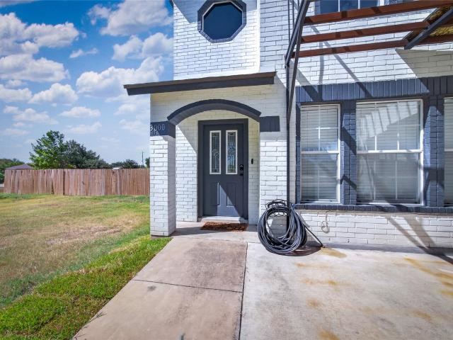 House for sale in Kyle, Hays County
