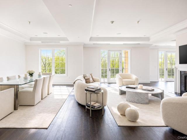 Condo for sale in Ritz-Carlton Residences, Village of North Hills