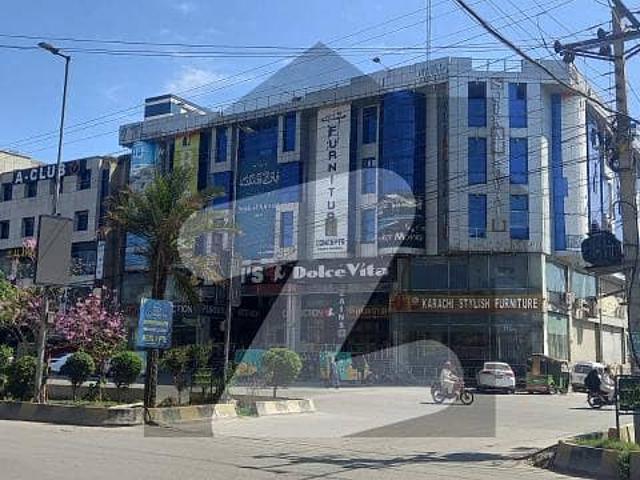 Office for rent in Faisalabad, Islamabad Capital Territory