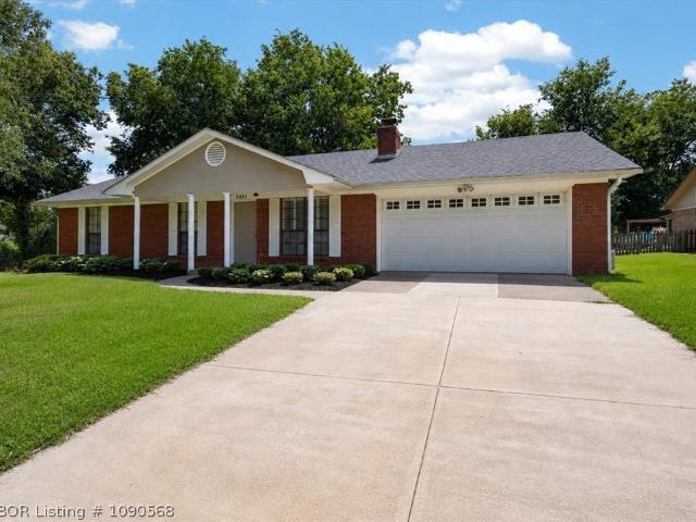 House for sale in Ark
