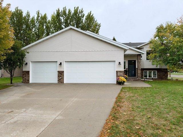 House for sale in Meadows, Moorhead