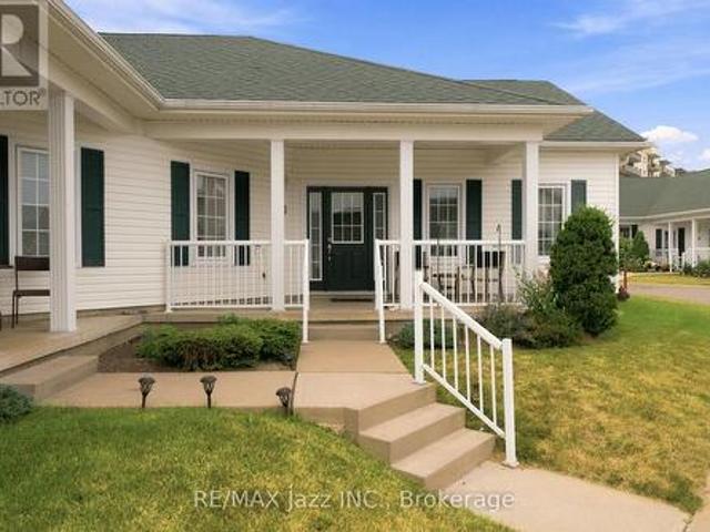 Townhouse for sale in Port Hope, Ontario