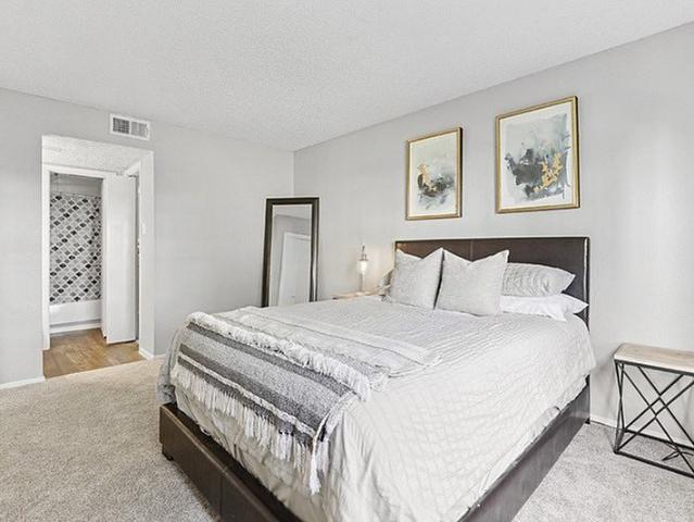 Apartment for rent in Bedford, Texas