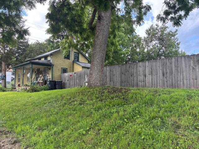 House for sale in Clinton, Iowa