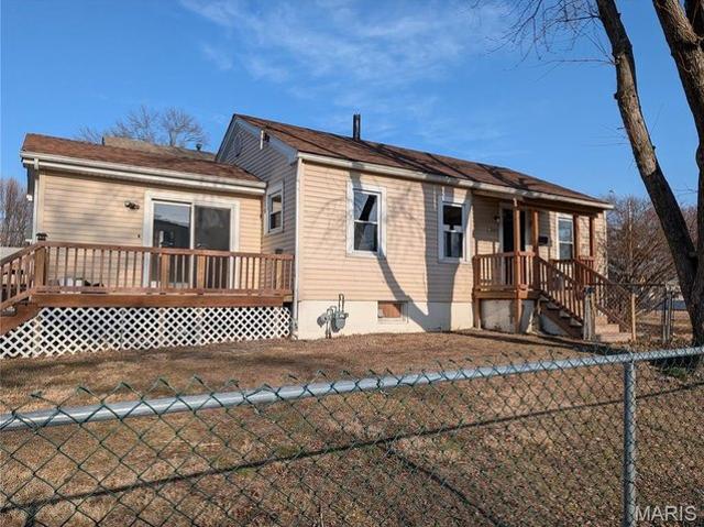 House for sale in East Saint Louis, Illinois