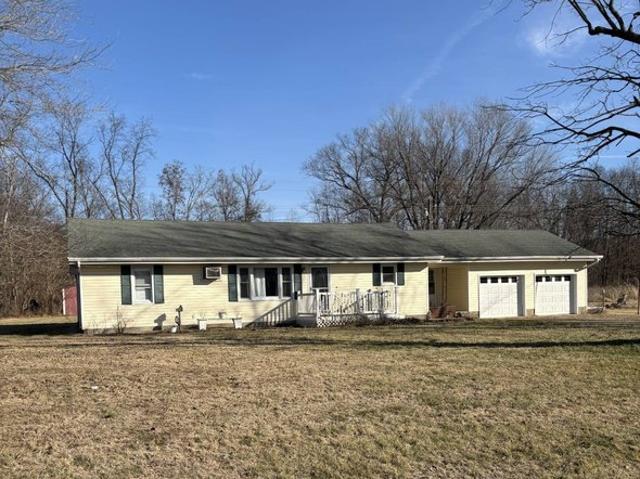House for sale in Flat Rock, Illinois