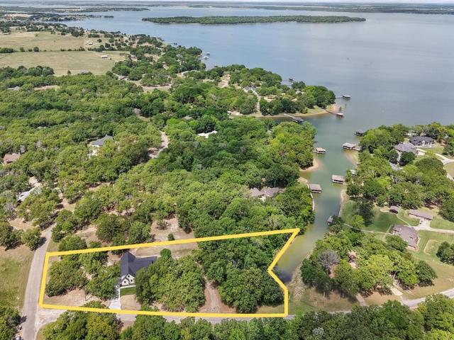 House for sale in Navarro, Texas
