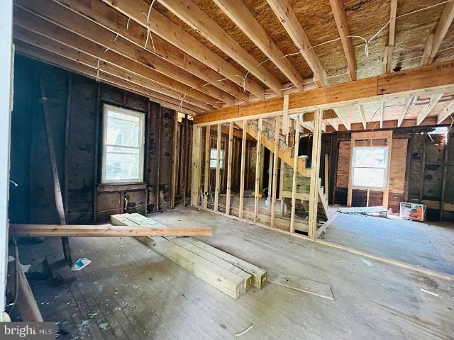 House for sale in Mount Rainier