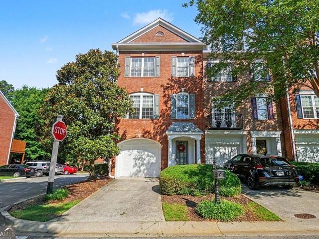 Townhouse for sale in Roswell, Georgia