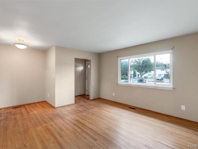 Condo for sale in Colonial Square Cooperative, Ann Arbor
