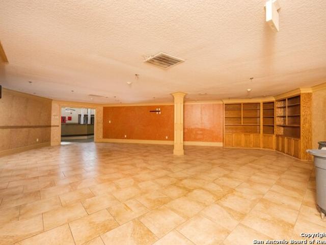 Commercial for sale in Hondo