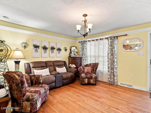 House for sale in Jeffersonville, Indiana