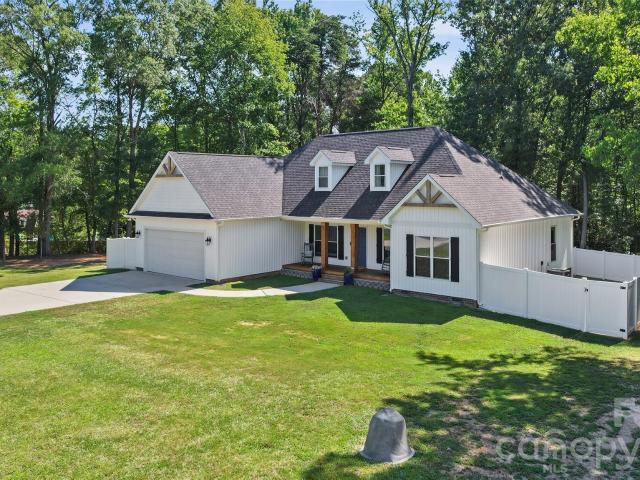 House for sale in Wingate, North Carolina
