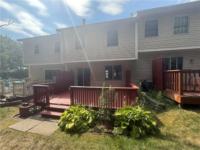 Townhouse for sale in Oakdale