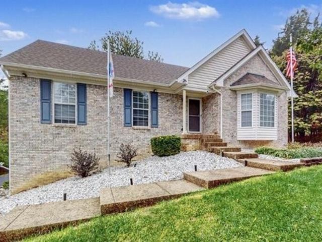House for sale in Crestwood, Oldham County