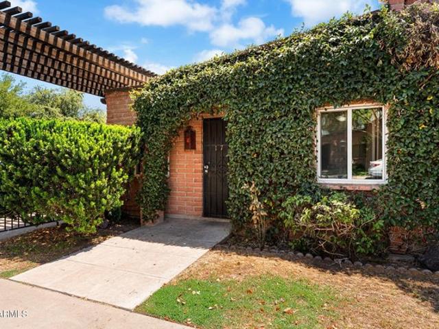 Townhouse for sale in Laveen, Arizona