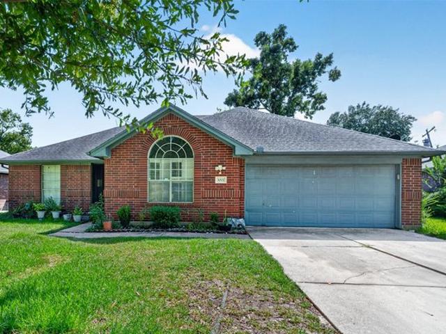 House for sale in Dickinson, Texas