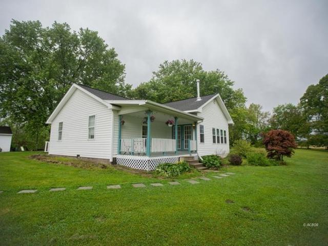 House for sale in Albany, Ohio