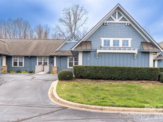 Condo for sale in Hendersonville, North Carolina