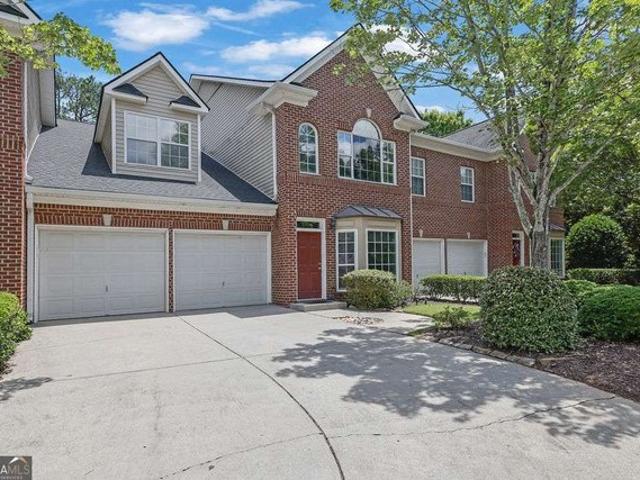 Townhouse for sale in Roswell, Georgia