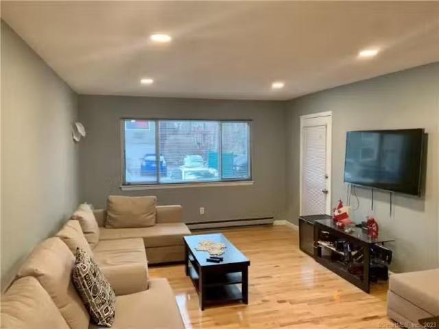 Apartment for rent in Bridgeport