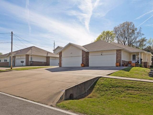 House for sale in Springfield, Missouri