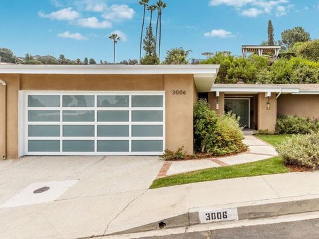 House for sale in Studio City Neighborhood Council District, Canoga Park