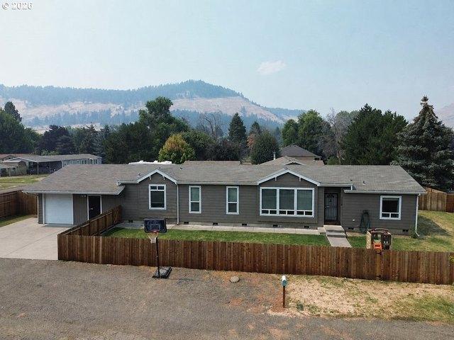 House for sale in Oregonia