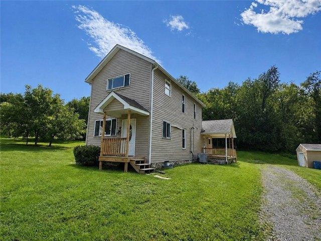 House for sale in New Castle, Pennsylvania