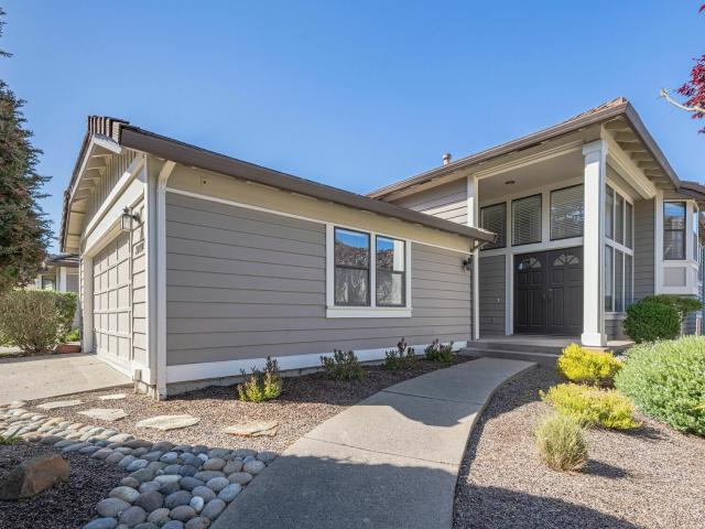 Townhouse for sale in Pacific Grove
