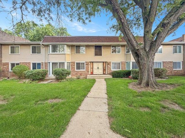 Condo for sale in Woodridge, Illinois